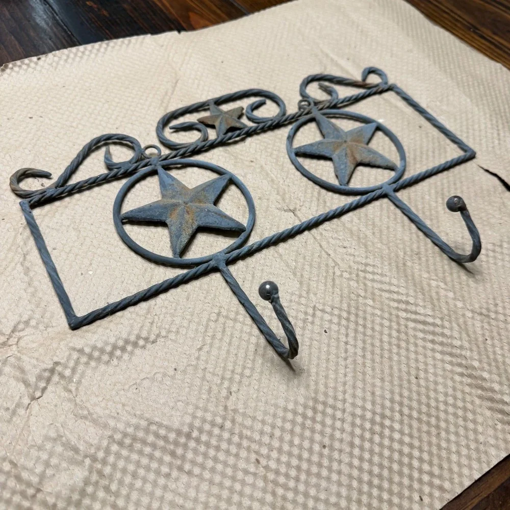 Rustic Wrought Iron Texas Star Wall Hook Rack Western Metal Coat Hat Hanger Gray